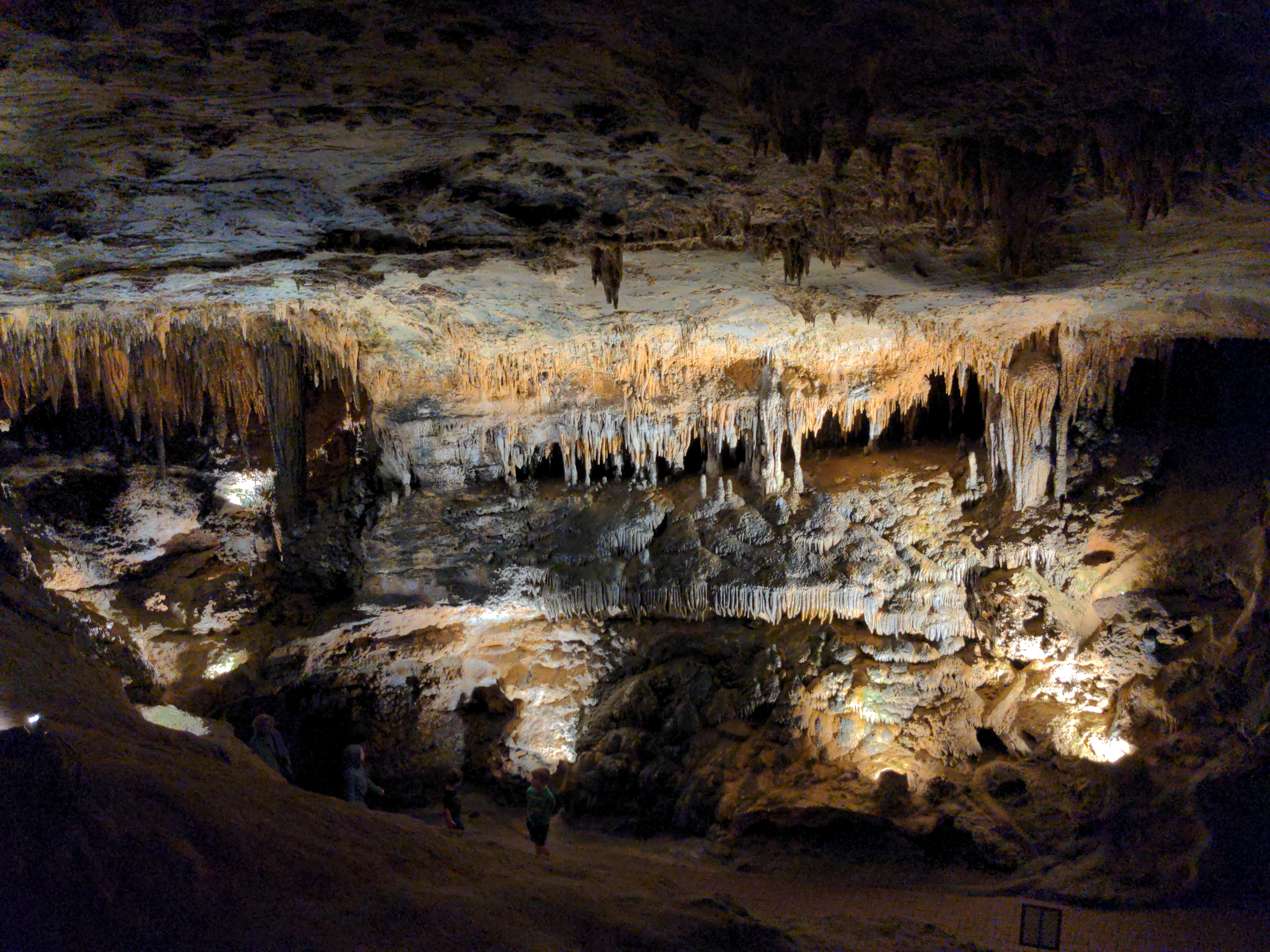 A picture from the Luray Caverns